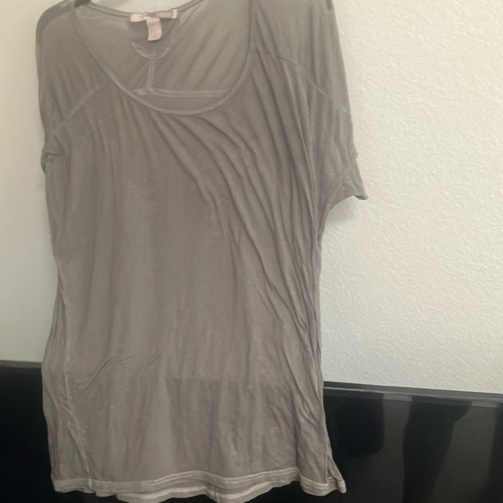 FINAL MARKDOWN Lightweight forever 21 tee medium